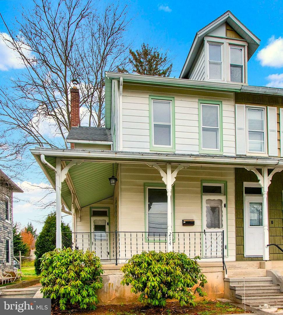 214 Hill Road  Wernersville PA 19565 photo