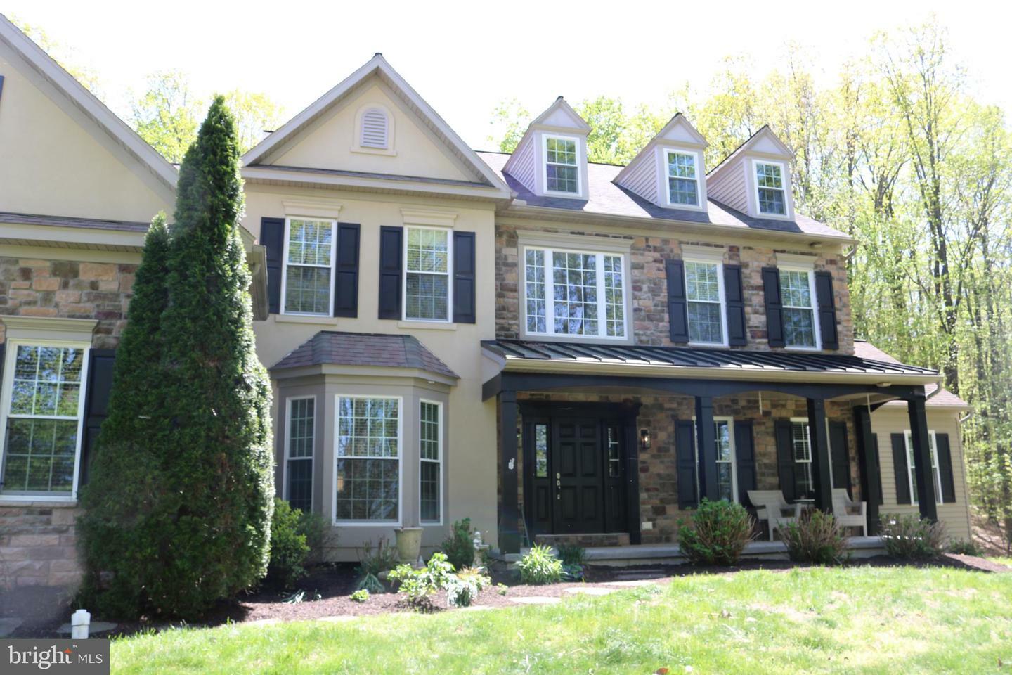 Property Photo: 41 Hillview Road PA 19543