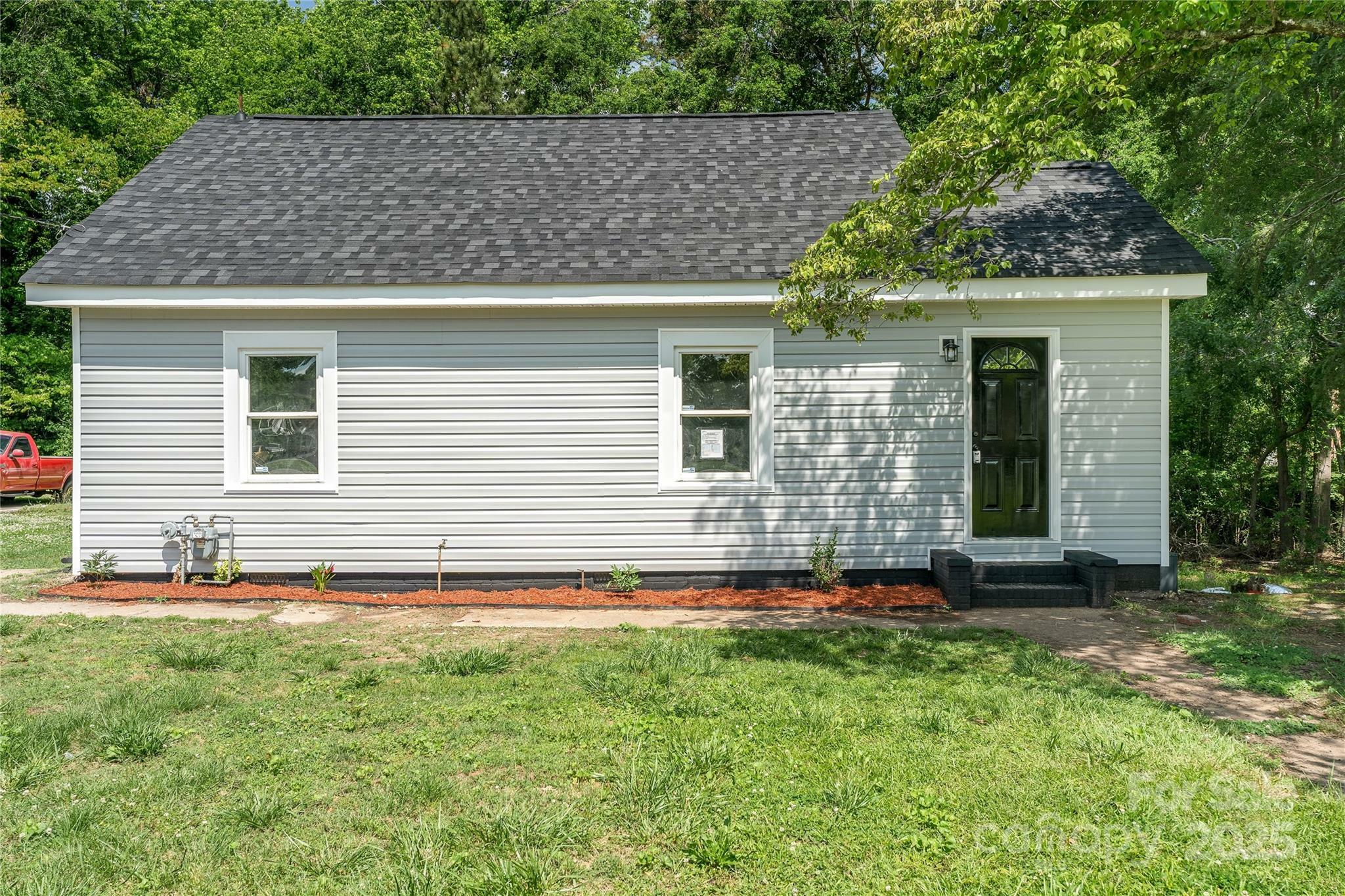 Property Photo: 509 Hetty Hill Street SC 29340