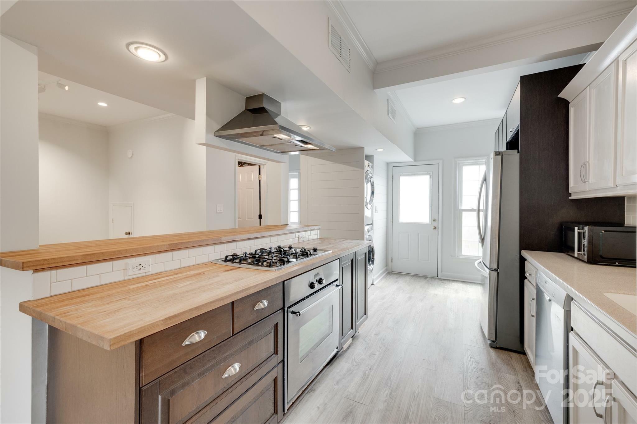 5901 Quail Hollow Road G  Charlotte NC 28210 photo