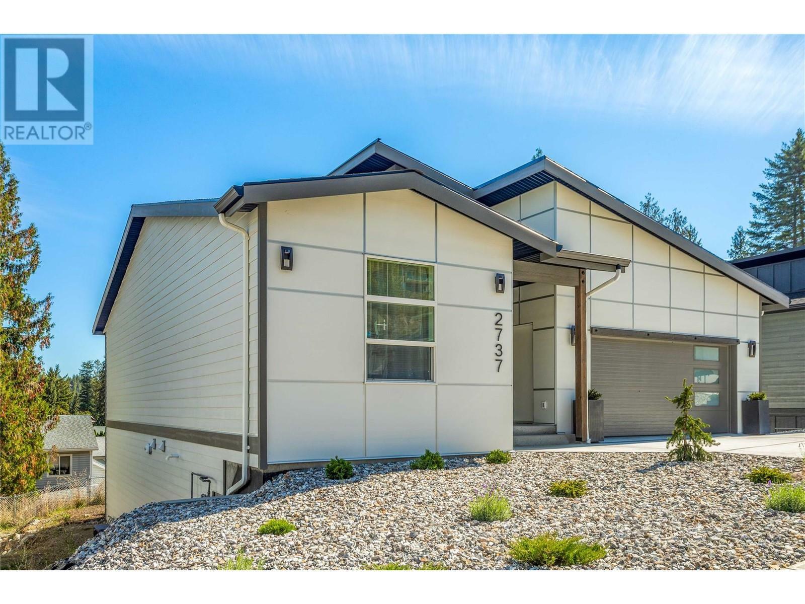 Property Photo:  2737 Cedar Ridge Street  BC V0E 2G5 