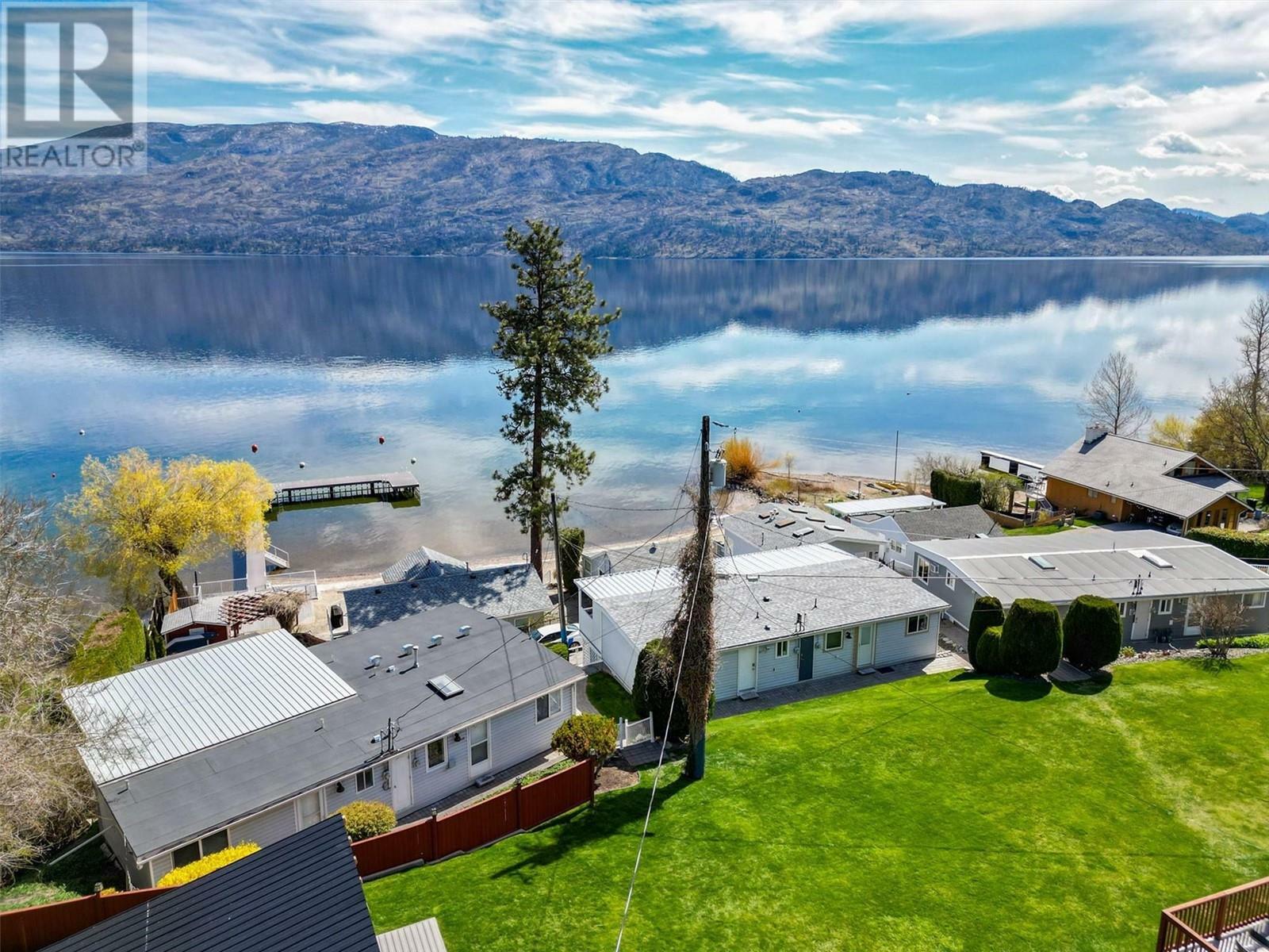 Property Photo:  3701 Beach Avenue 11  BC V0H 1X1 