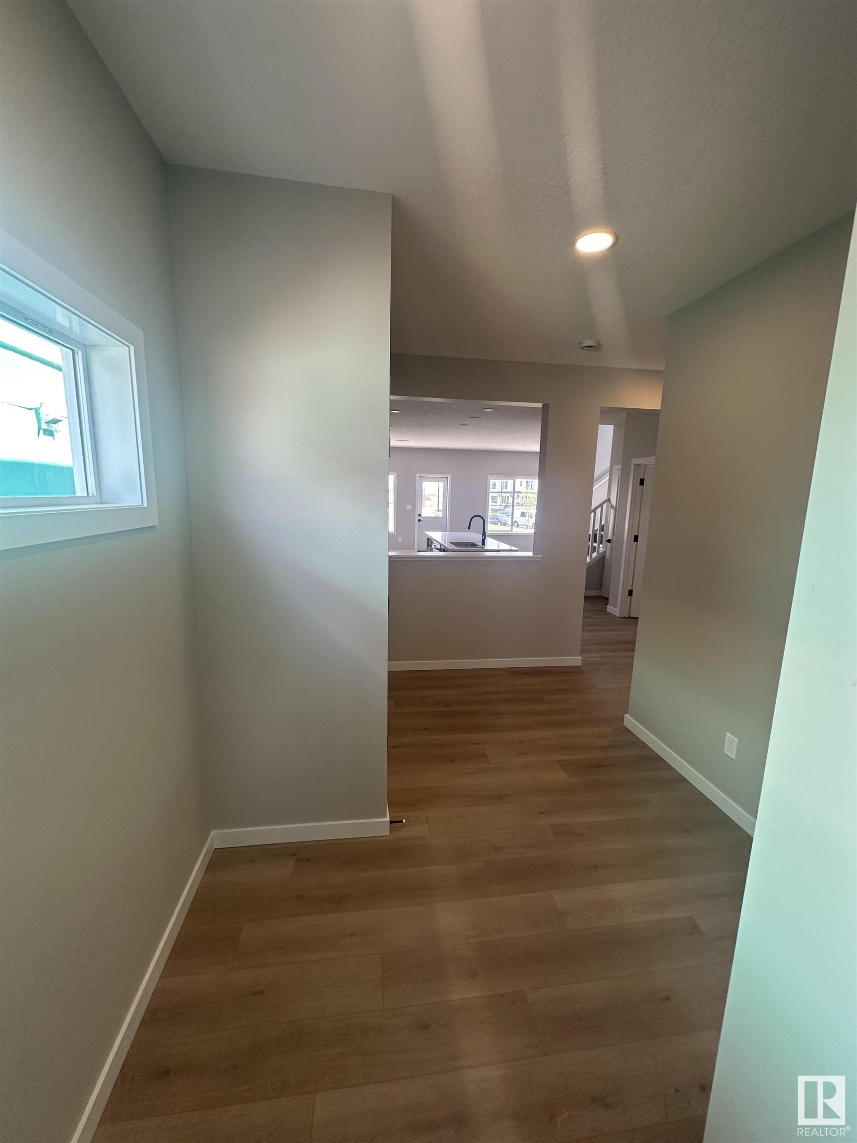 Photo de la propriété: 4707 Kinney Road SW AB T6W 5P2