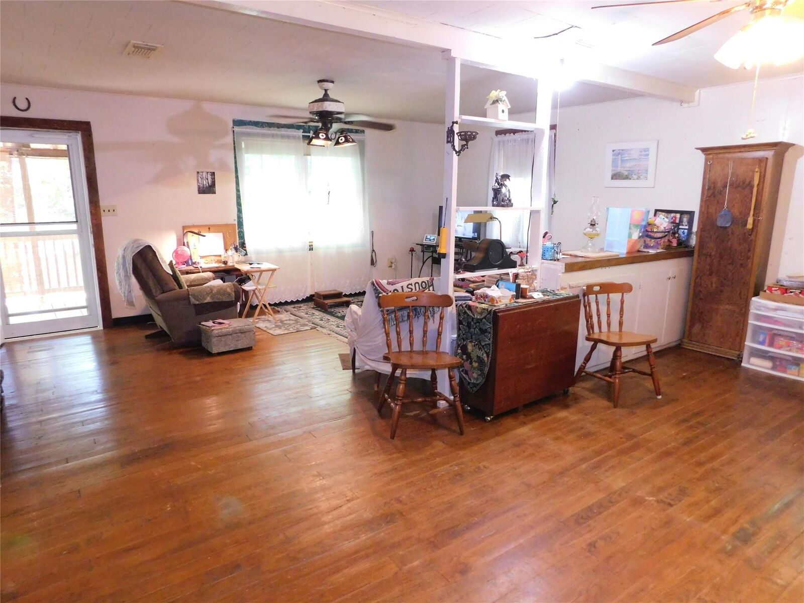 Property Photo: 240 County Road 4140 TX 75979