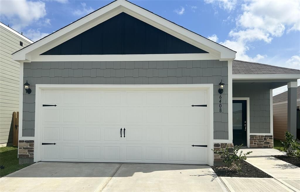 Property Photo:  6408 Summer Pass Drive  TX 77048 