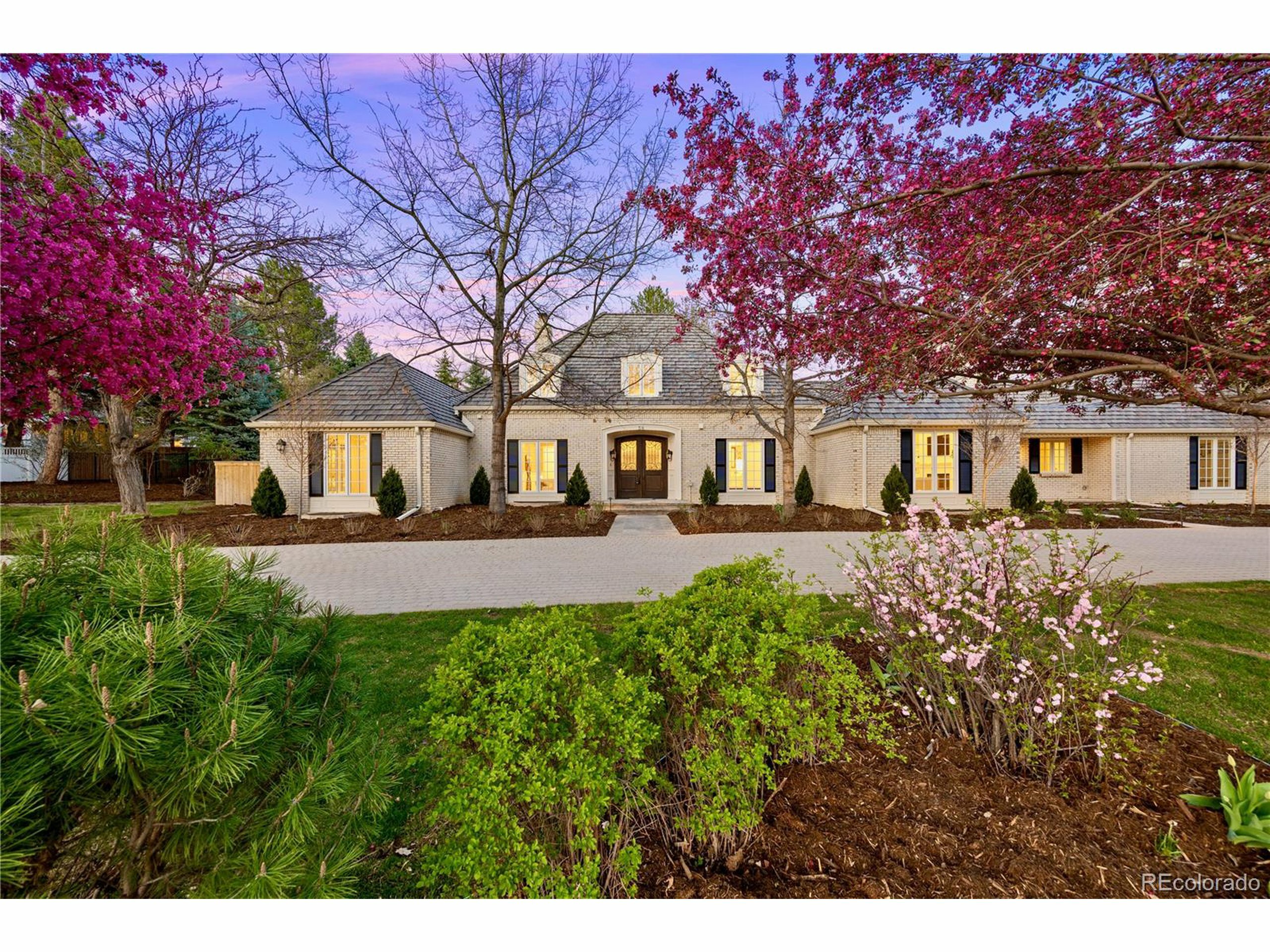 Property Photo:  38 Sedgwick Dr  CO 80113 