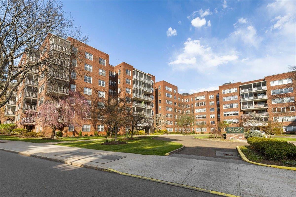 Property Photo: 230 Garth Road 6G1 NY 10583