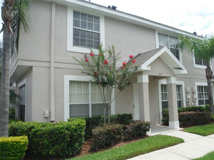 Property Photo: 537 Kensington Lake Circle FL 33511
