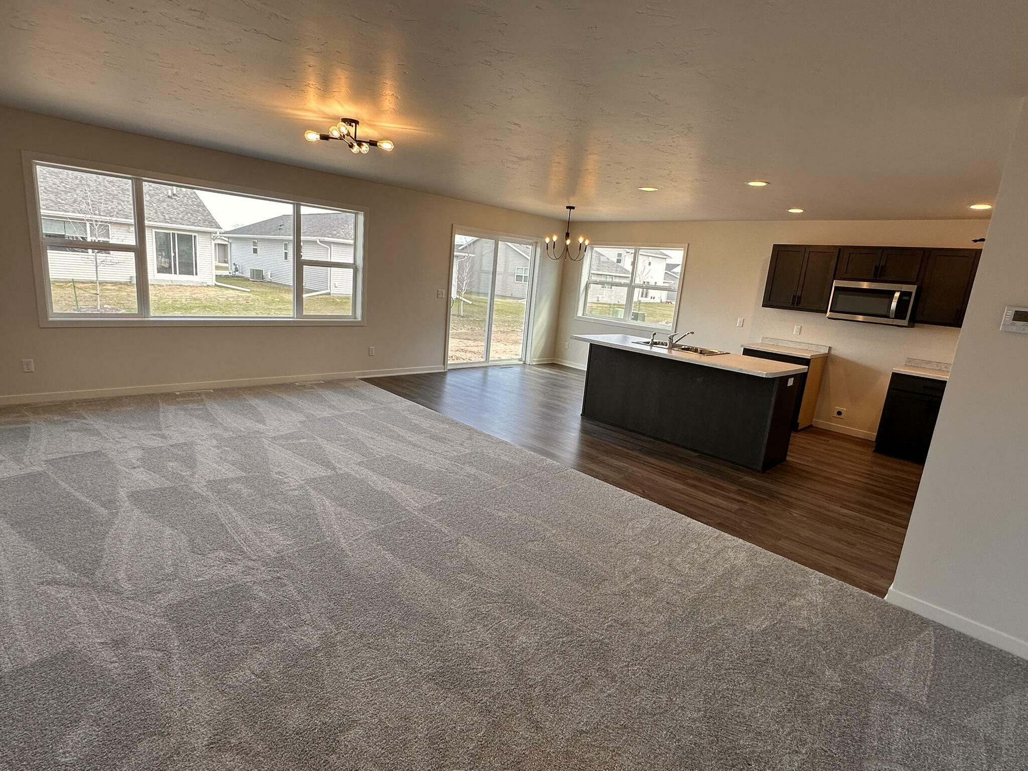 Property Photo: 1035 McNish Ct WI 53085
