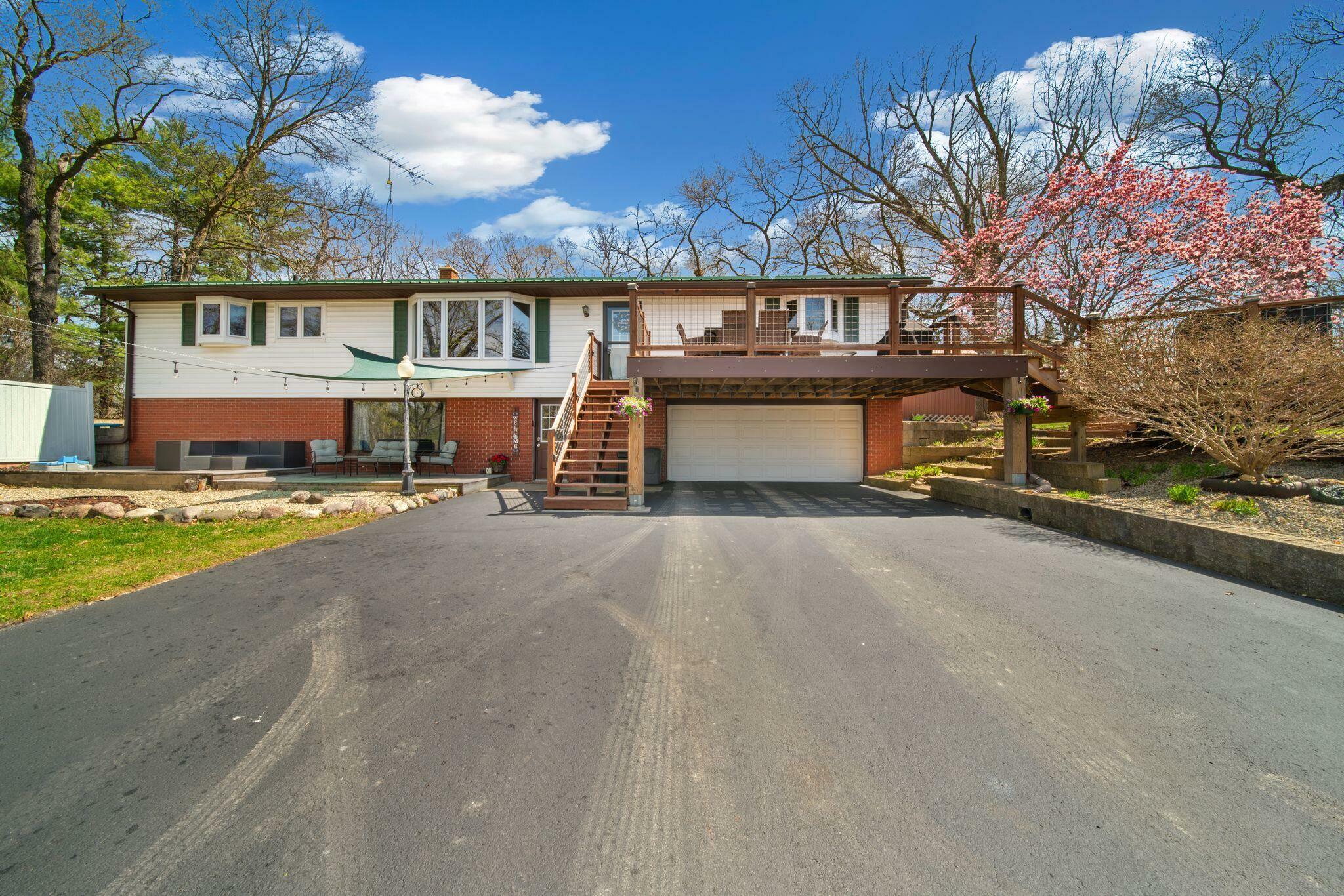 Property Photo: 30847 Sun Ct WI 53105
