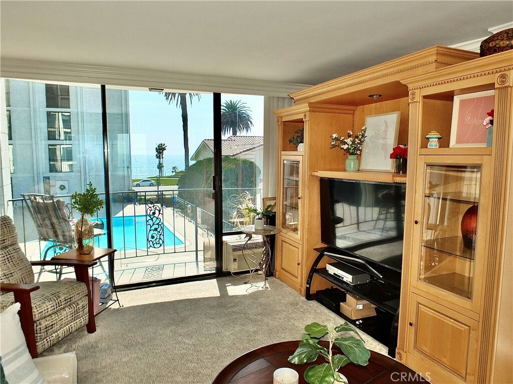 2601 E Ocean Boulevard 205  Long Beach CA 90803 photo