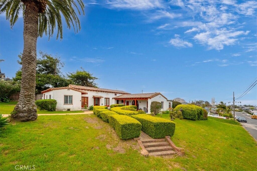 Property Photo:  685 Kings Ave  CA 93442 