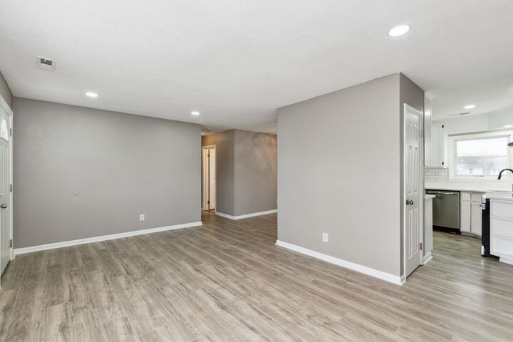 Property Photo:  926 Rackley Dr  TN 38478 