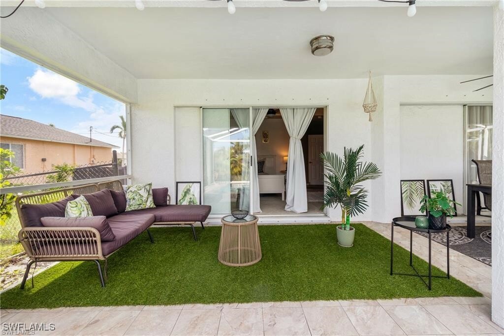 Property Photo: 2019 SW 43rd Terrace FL 33914