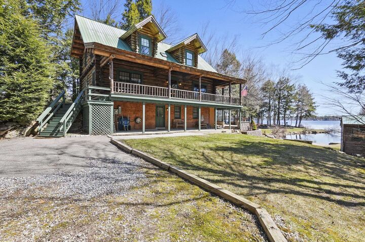 Property Photo: 321 Camelot Shore Drive NH 03835