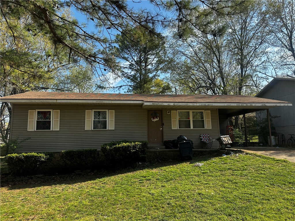 Property Photo: 3608 W Hill Avenue AR 72601