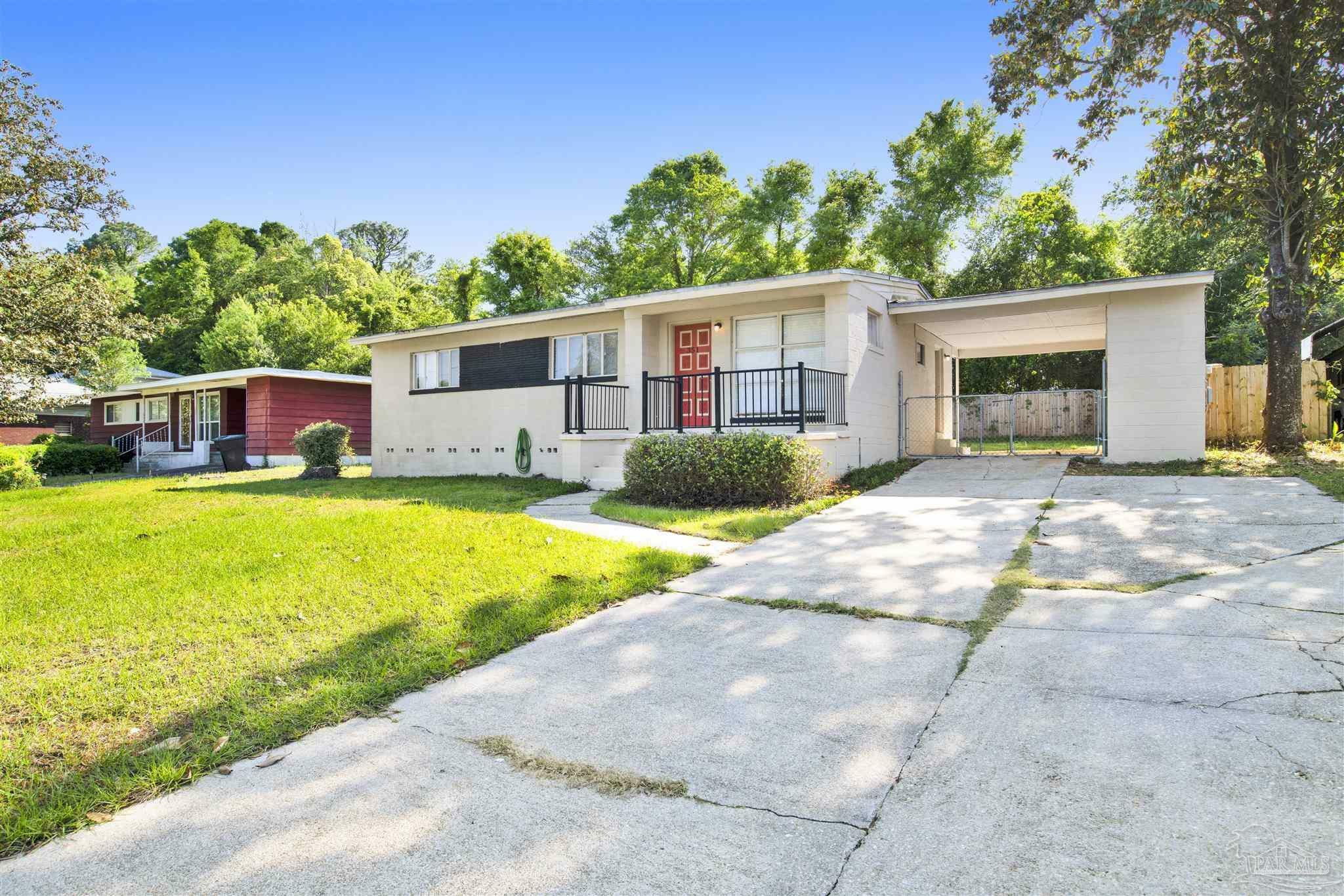 Property Photo: 351 Springdale Cir FL 32503