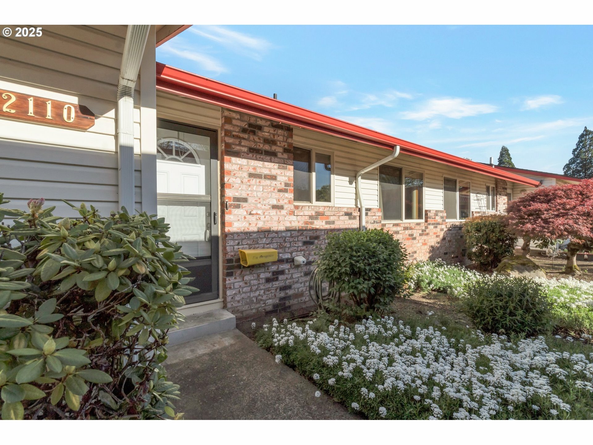 2110 SE 148th Pl  Portland OR 97233 photo