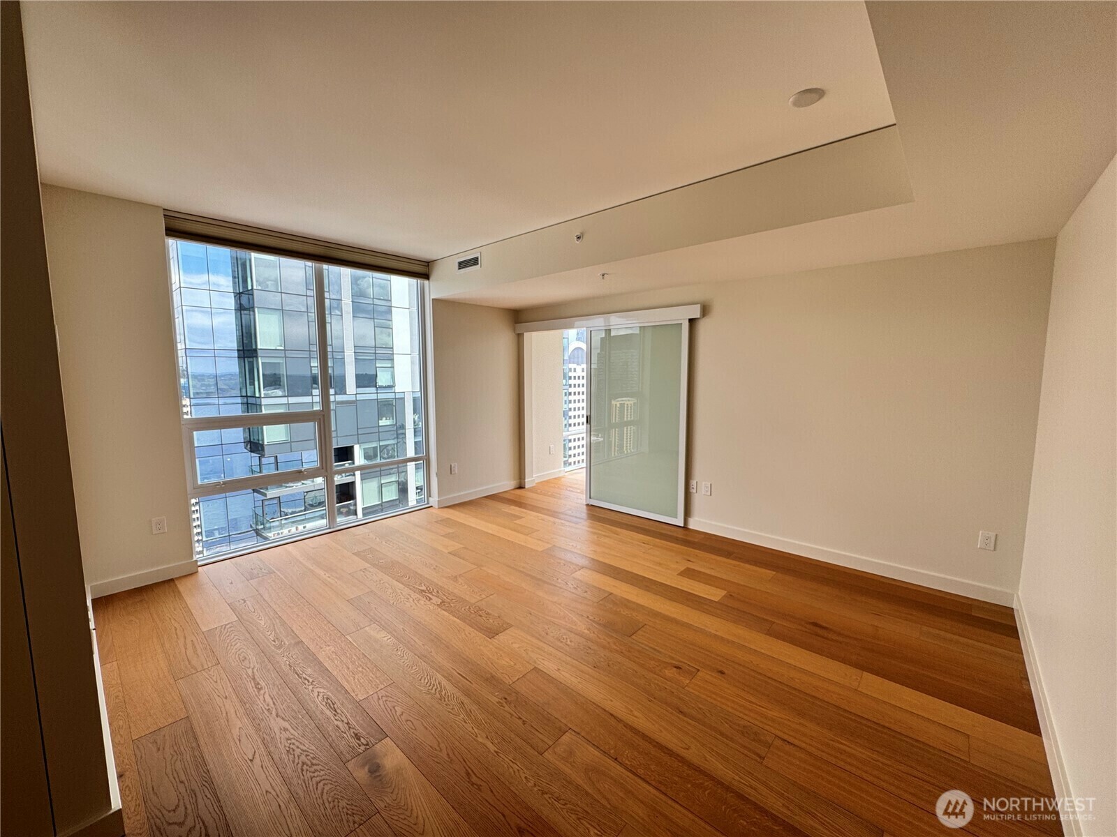 Property Photo: 121 Stewart Street 3102 WA 98101