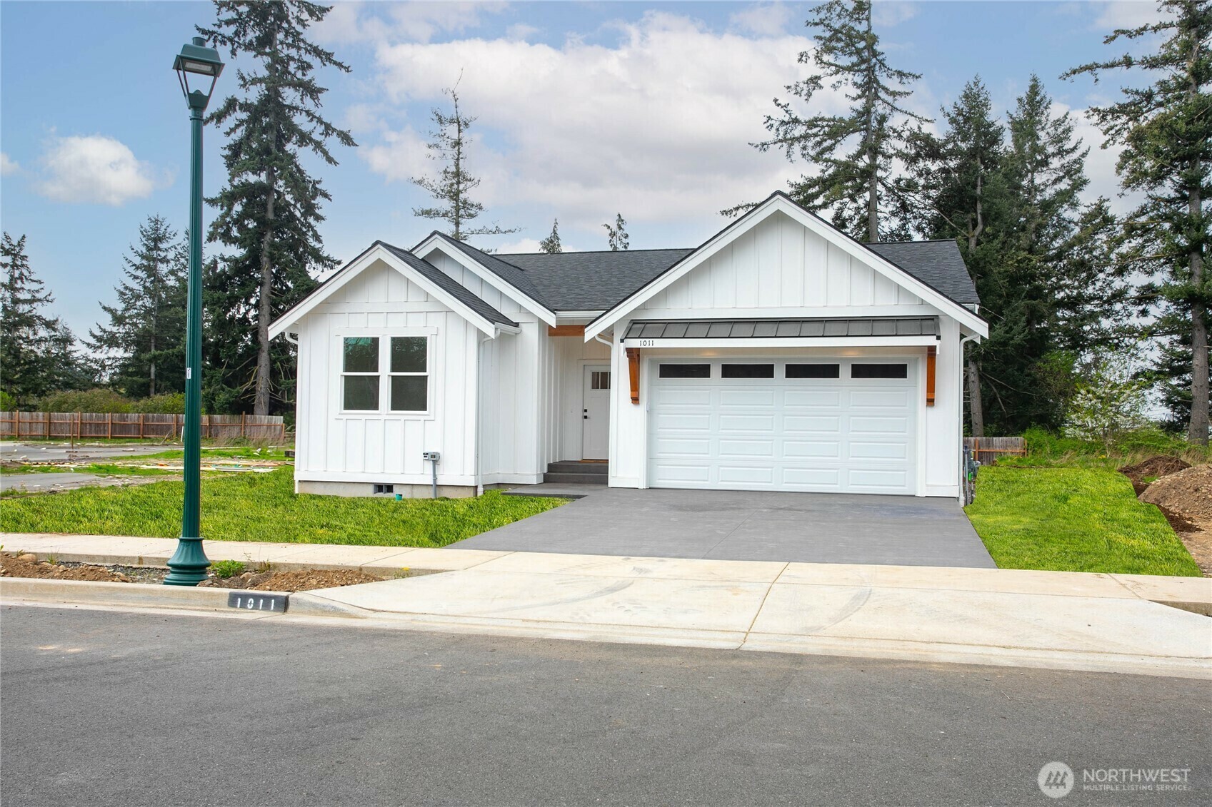 Property Photo:  1011  Night Hawk Way  WA 98247 