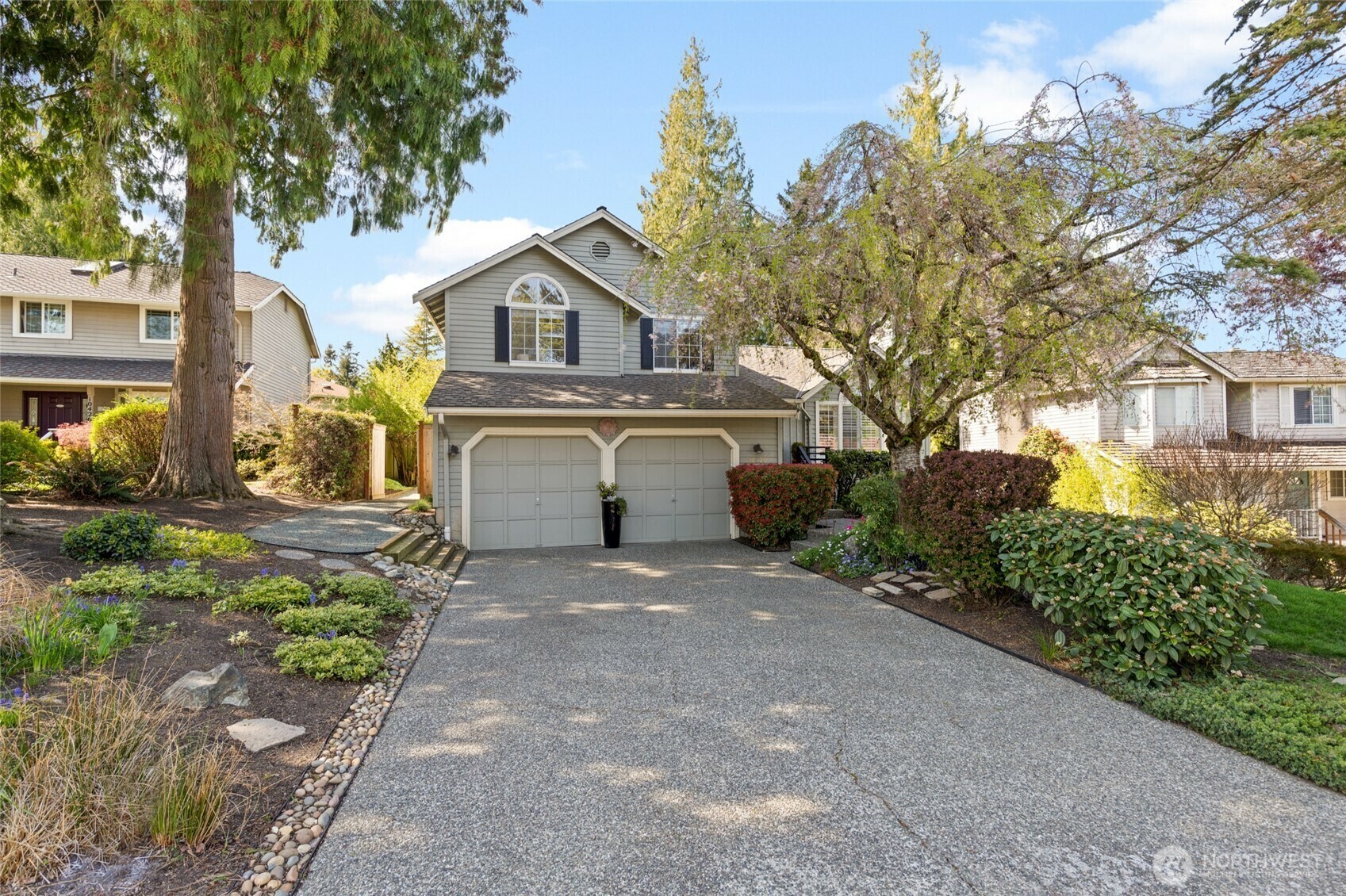 Property Photo: 10420 53rd Avenue W WA 98275