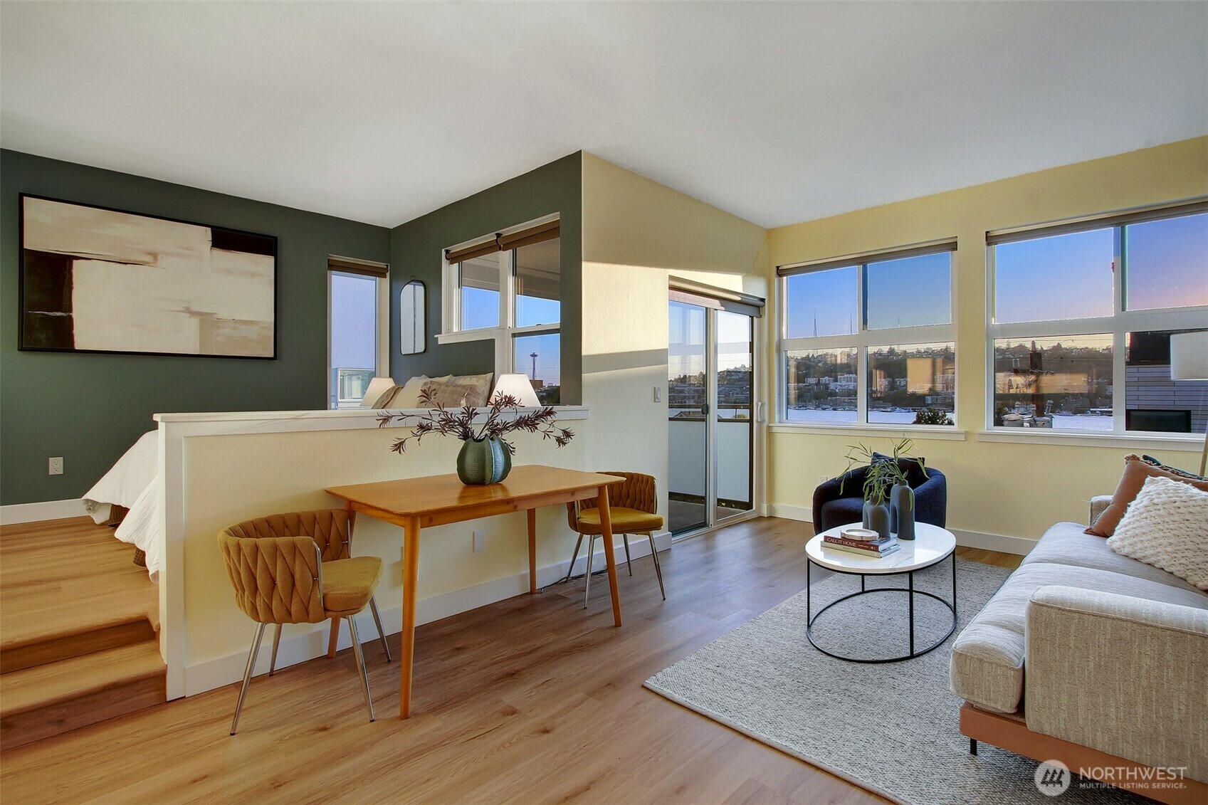 Property Photo: 2228 Yale Avenue E 32 WA 98102