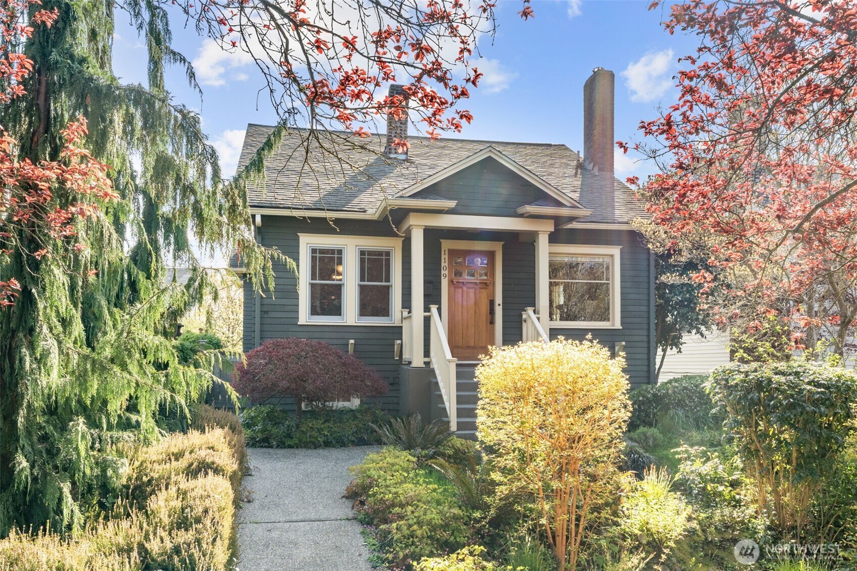 Property Photo:  1109  Hoyt Avenue  WA 98201 