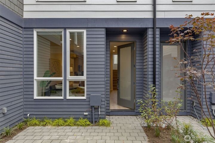 Property Photo: 8045 E Mary Avenue NW WA 98117