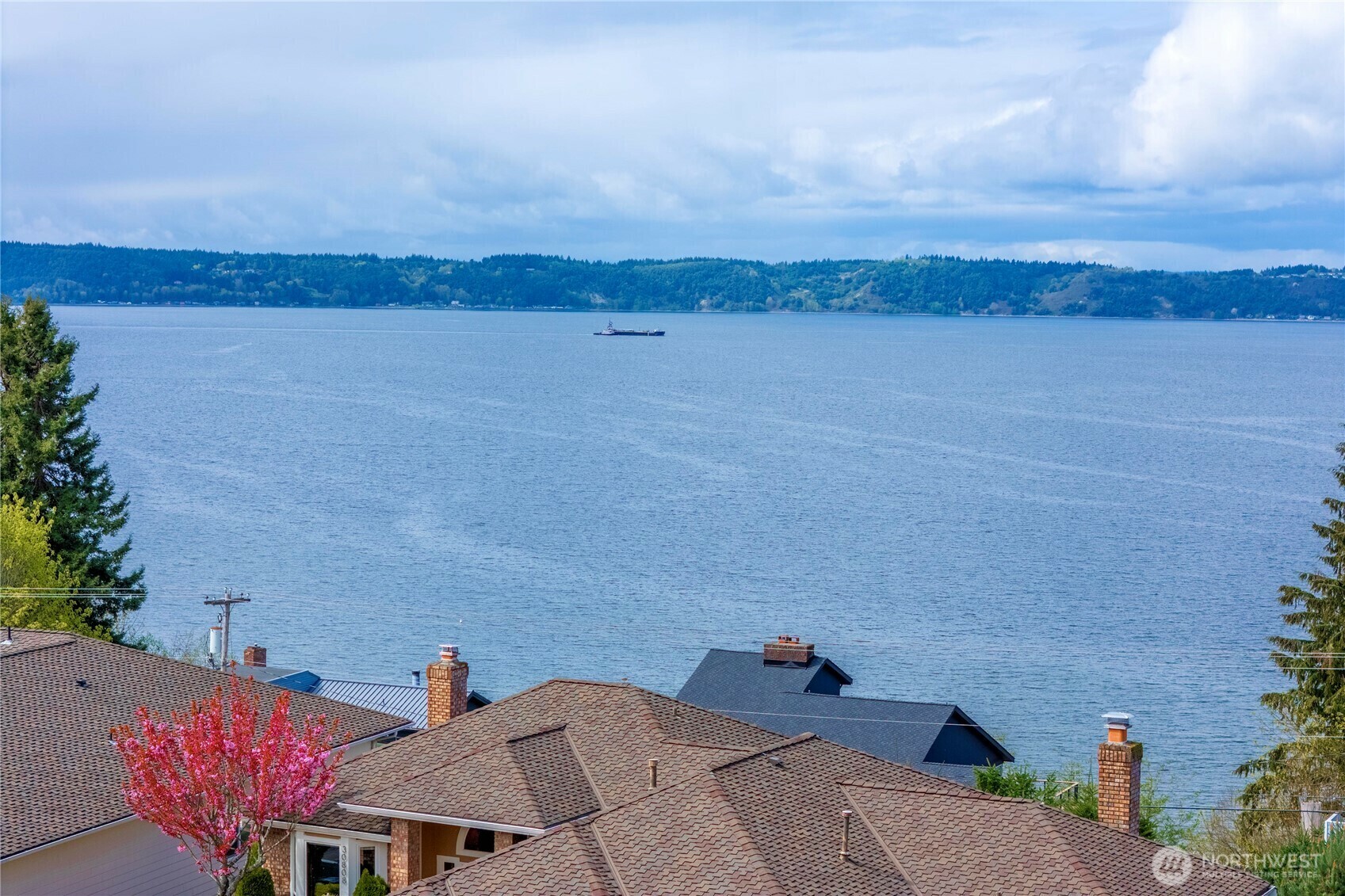 Property Photo: 30822 36th Court SW WA 98023