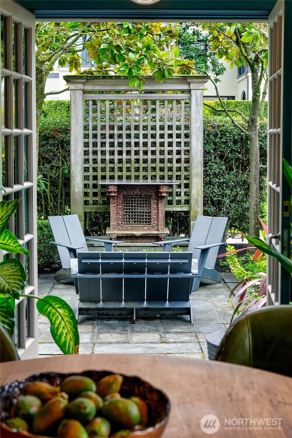Property Photo: 1014 E Galer Street WA 98102
