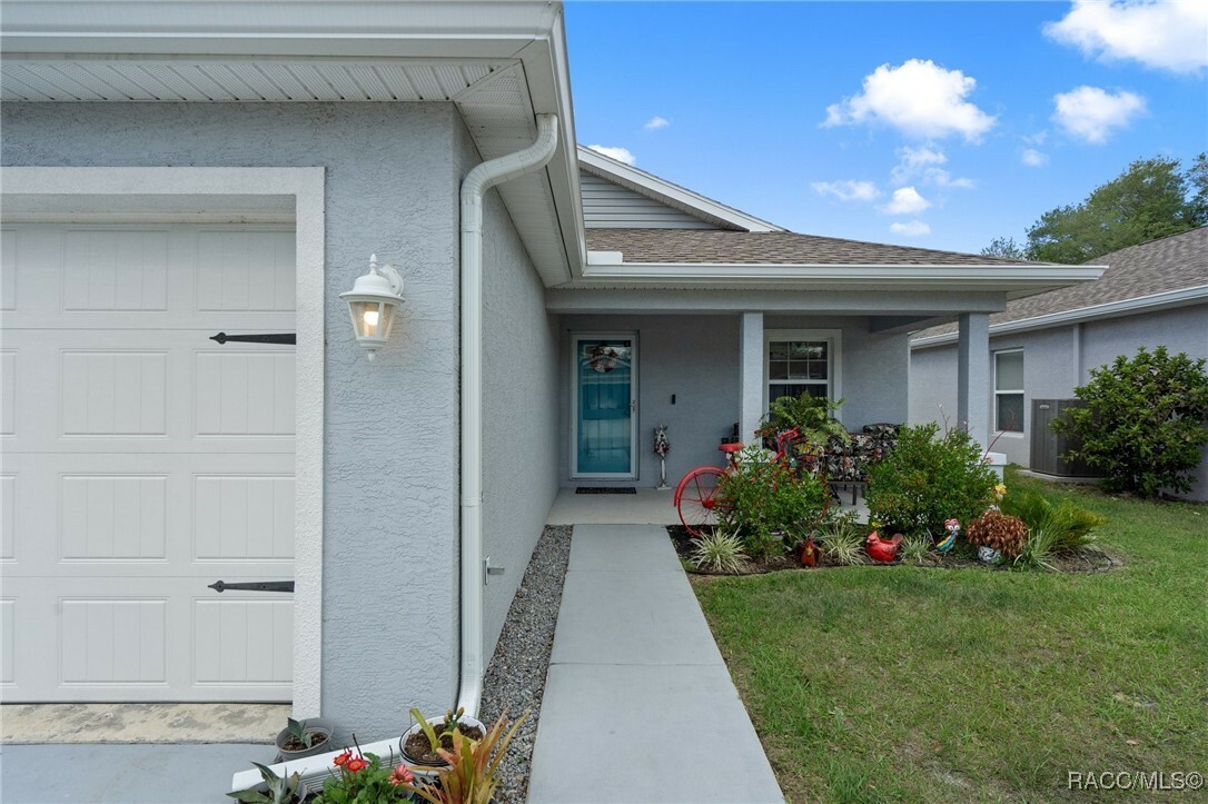 Property Photo: 10541 S Drew Bryant Circle FL 34436