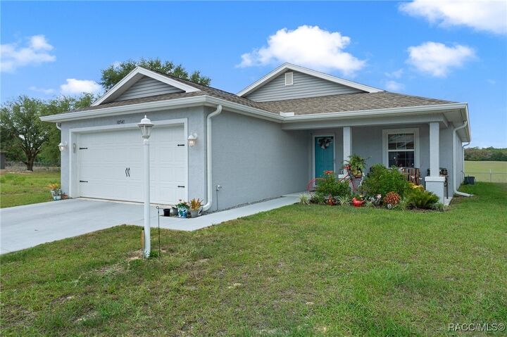 Property Photo: 10541 S Drew Bryant Circle FL 34436