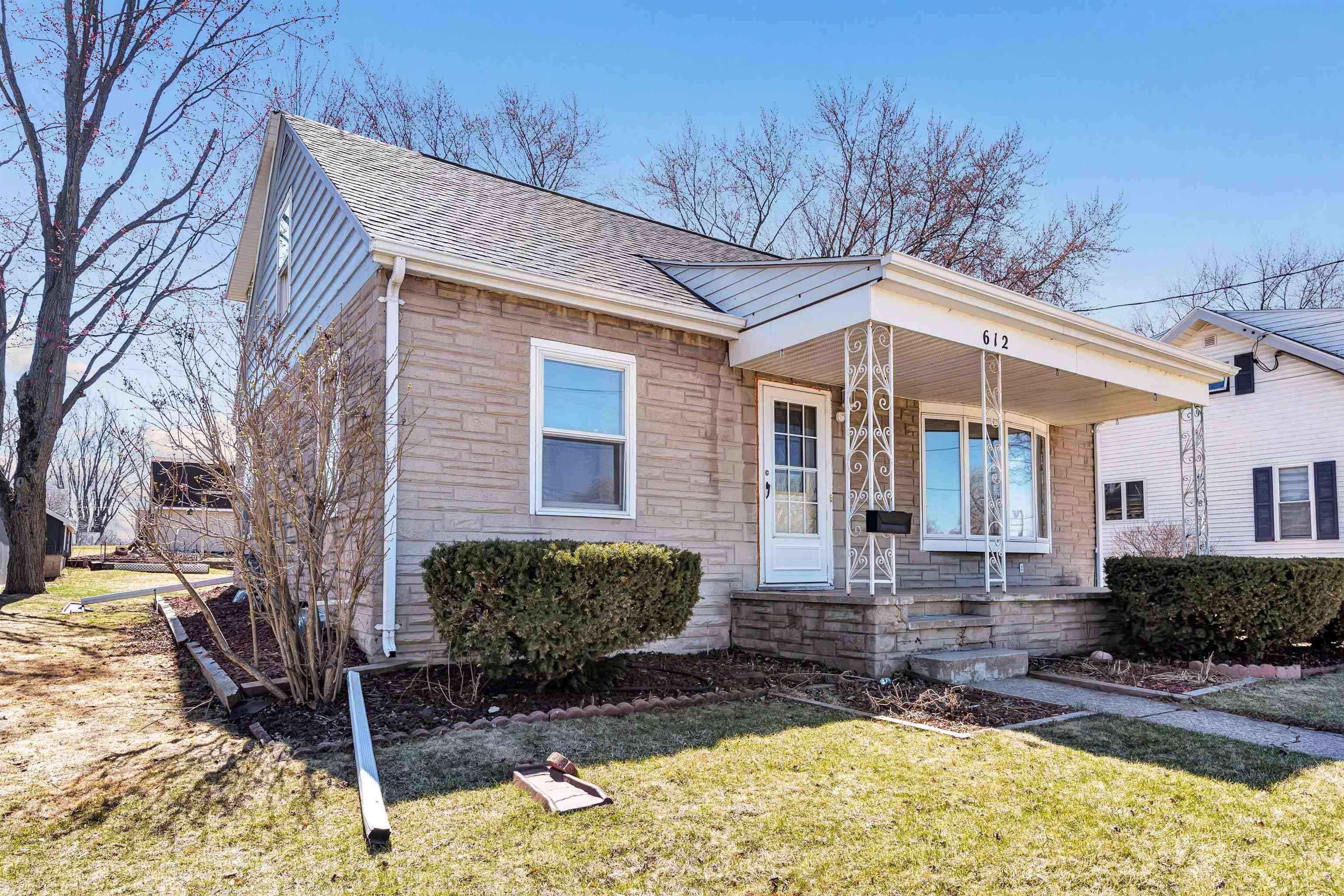 Property Photo: 612 Meade Street WI 54130