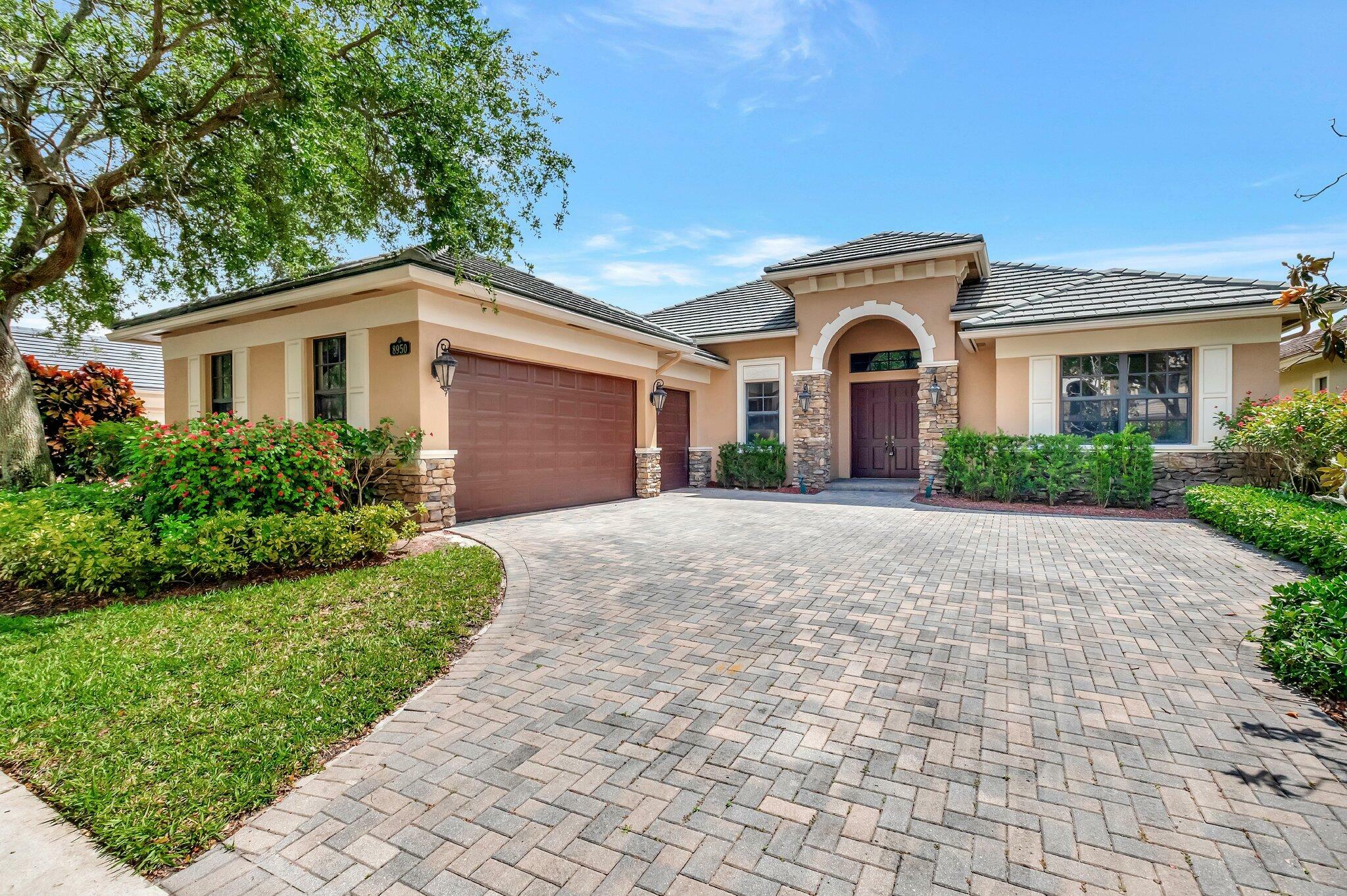 Property Photo: 8950 Equus Circle FL 33472