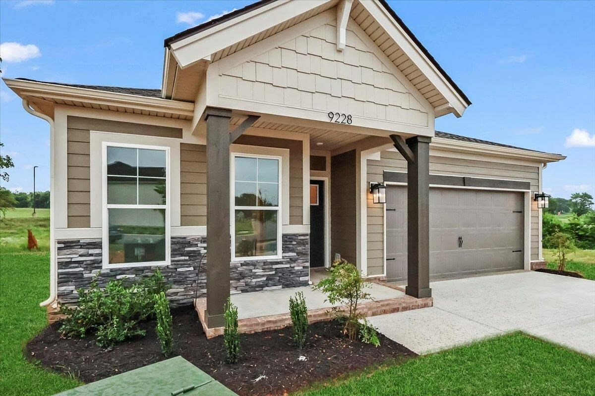 Property Photo: 9228 Woodgate Circle KY 42122