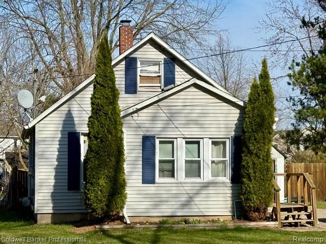 Property Photo: 427 S Lemen Street MI 48430