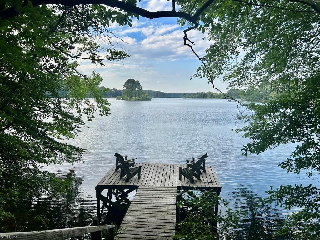 Property Photo:  4135 Mockingbird Ln  VA 23434 
