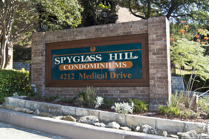 4212 Medical 503  San Antonio TX 78229 photo