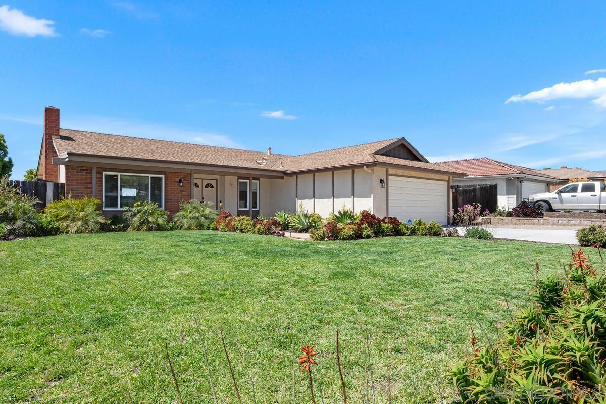 941 S Citrus Ave  Escondido CA 92027 photo