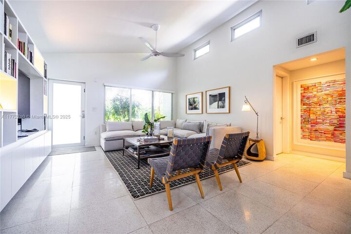 Property Photo: 420 NE 87 St FL 33138