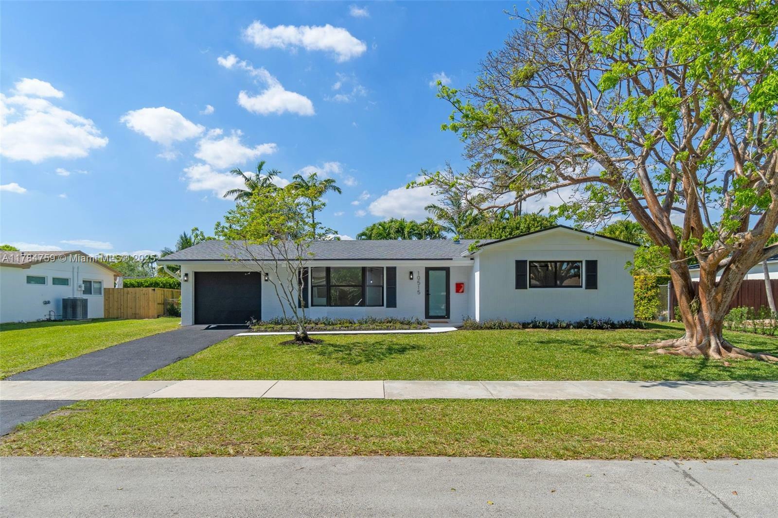 Property Photo:  10515 SW 96th Ter  FL 33176 
