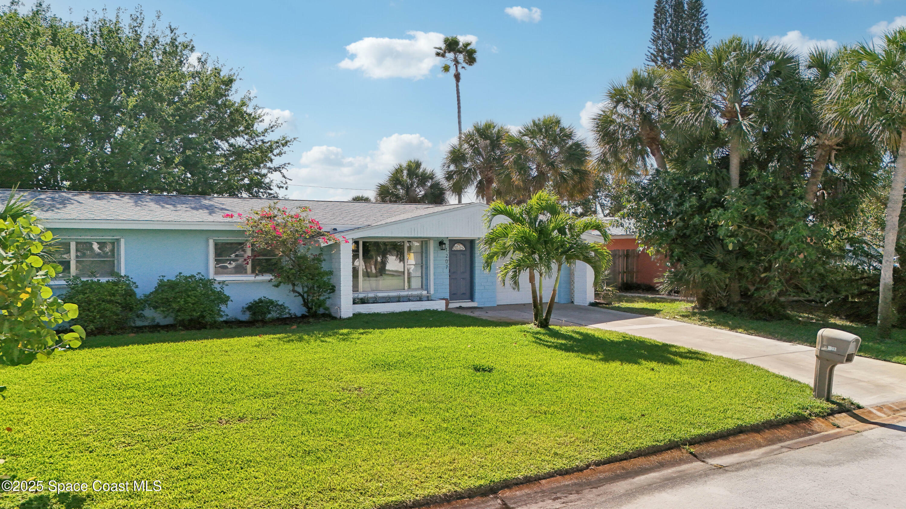 1207 Pawnee Terrace  Indian Harbour Beach FL 32937 photo