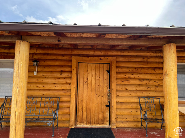 Property Photo: 203 Longhorn Dr UT 84654