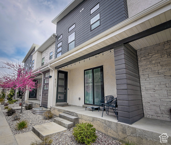 Property Photo: 9217 S Holiday Bowl Ct E 8 UT 84094
