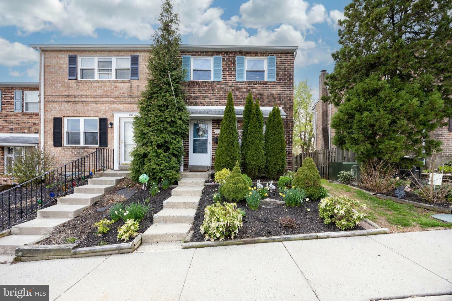 Property Photo: 1092 Bayless Place PA 19403