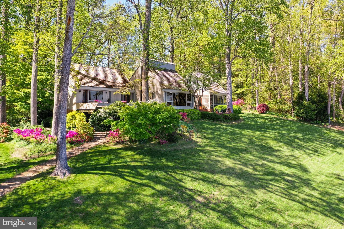 1363 Wilton Creek Road  Hartfield VA 23071 photo