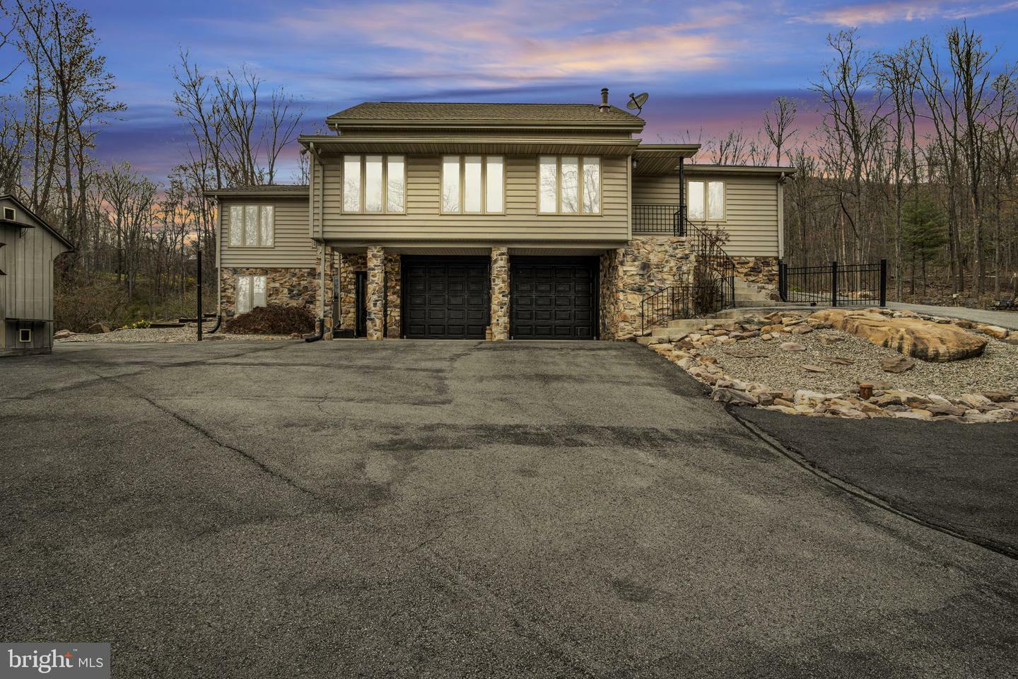 125 &Amp 129 Bobcat Road  Carlisle PA 17015 photo