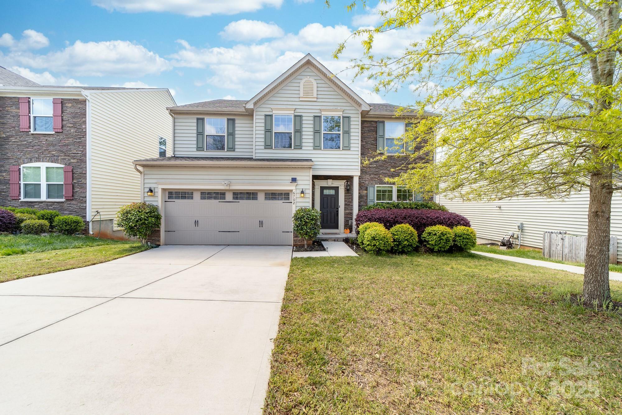 Property Photo:  6702 Carradale Way  NC 28278 