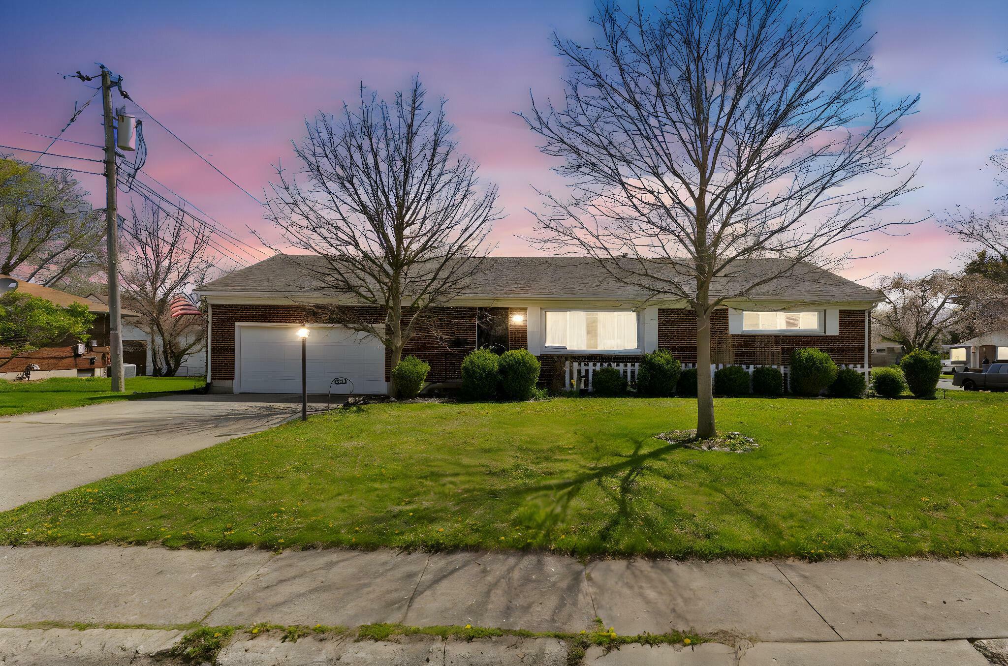 Property Photo: 2430 Northmoor Drive OH 45503