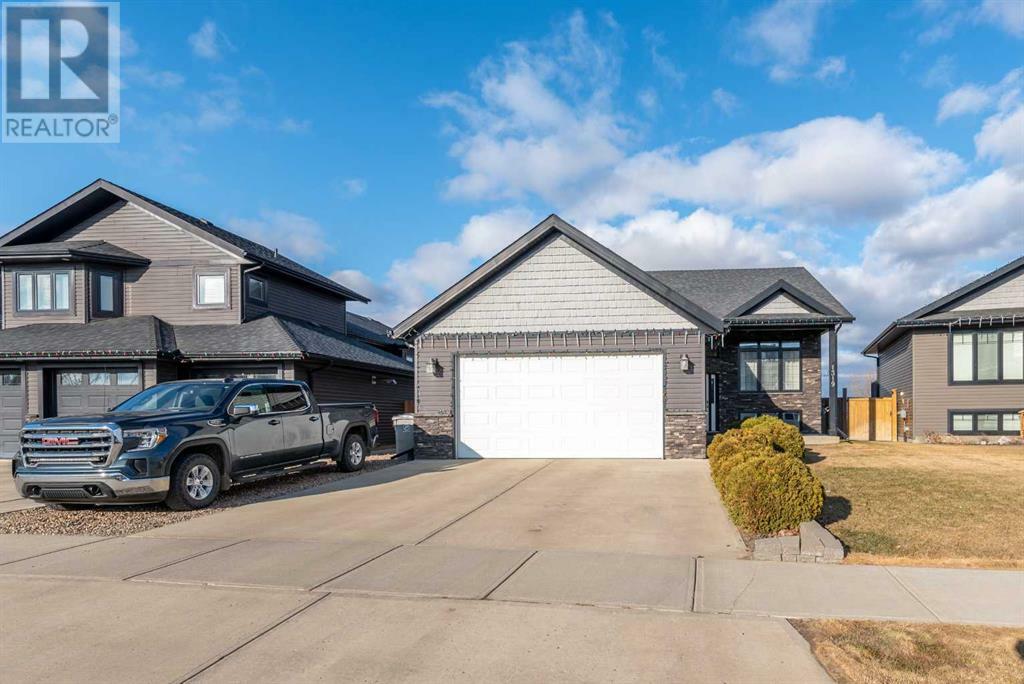 Property Photo: 1319 47A Avenue SK S9V 2G6